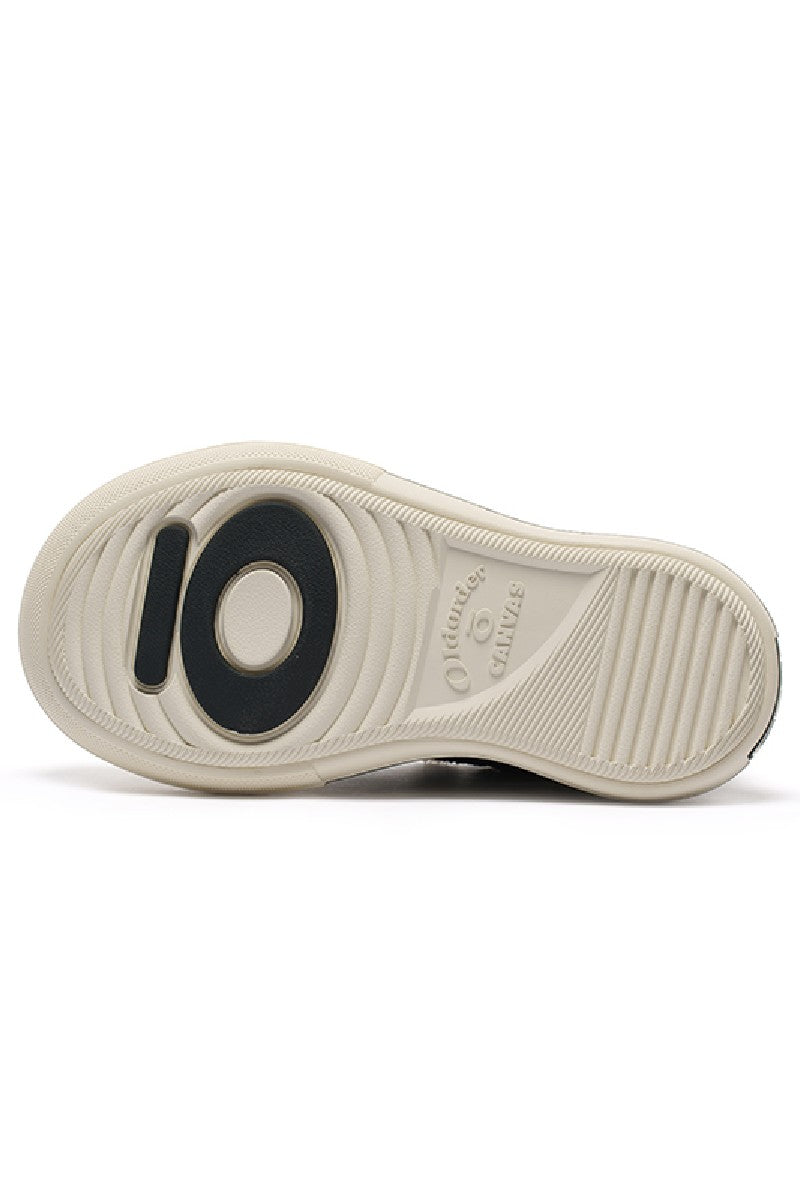 Canvas Low Black Sneakers