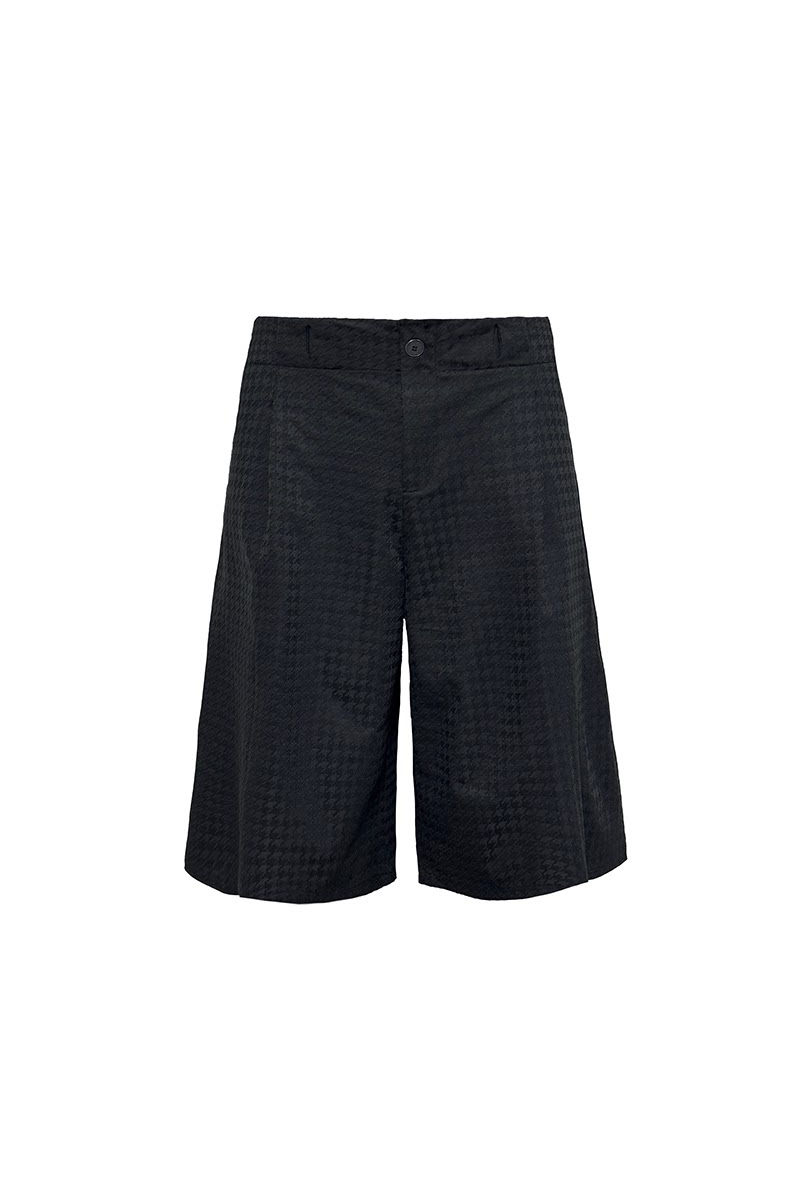 Houndstooth Pleated Capri Pants