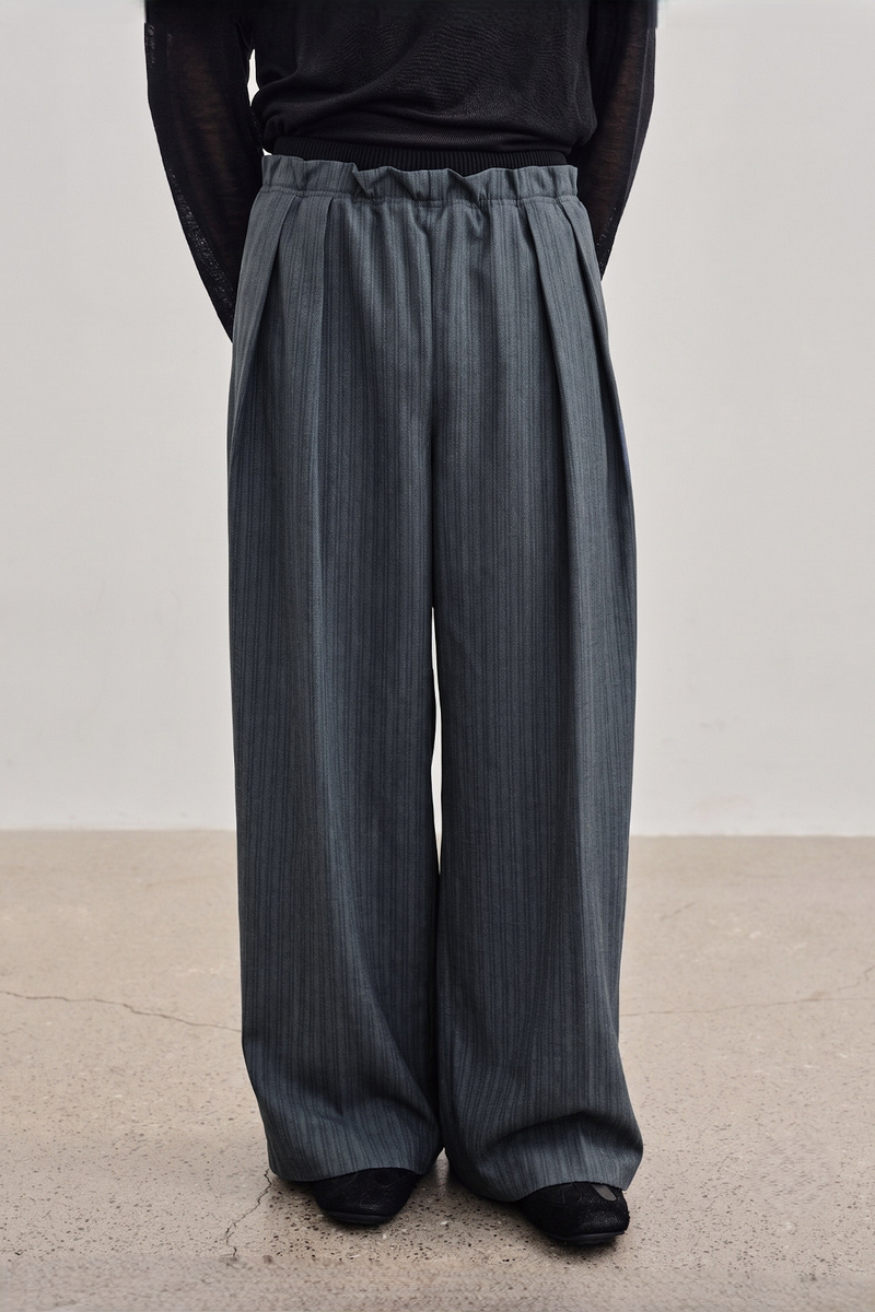 Striped Pleated Rib Waist Trousers