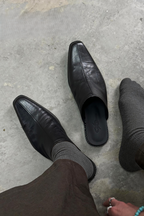 Pointed Horsehide Mule Shoes