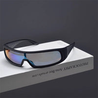 Black Frame Green Lens