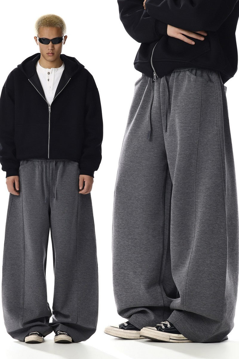 Curved Wide Sweatpants