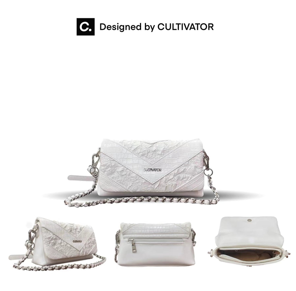 Snake Pattern Chain Shoulder Bag