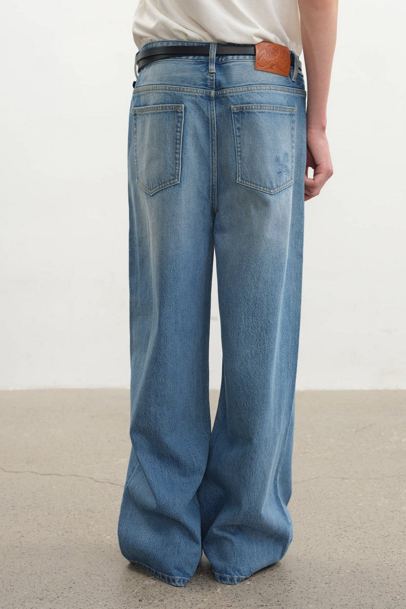 Clean Straight Washed Jeans