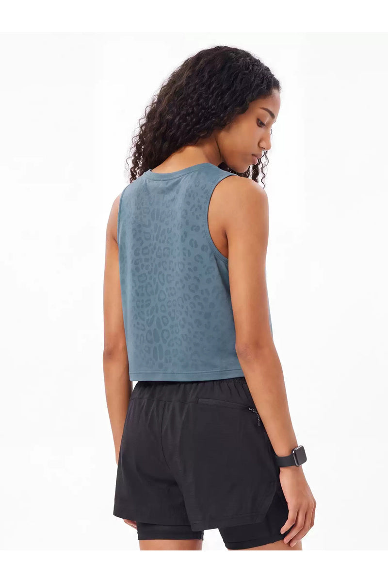 Sweat-Reactive Leopard Crop Tank — gallery