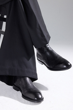 Pointed Chelsea Boots