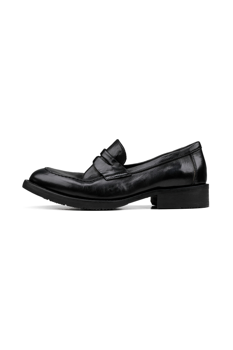 Low Profile Trainer Sneakers