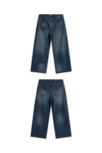 Distressed Straight Leg Jeans