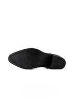 Pointed Toe Chelsea Boots