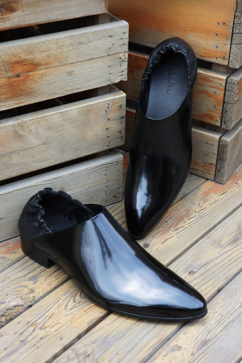 Pointed Toe Leather Mules