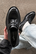 Low Profile Trainer Sneakers