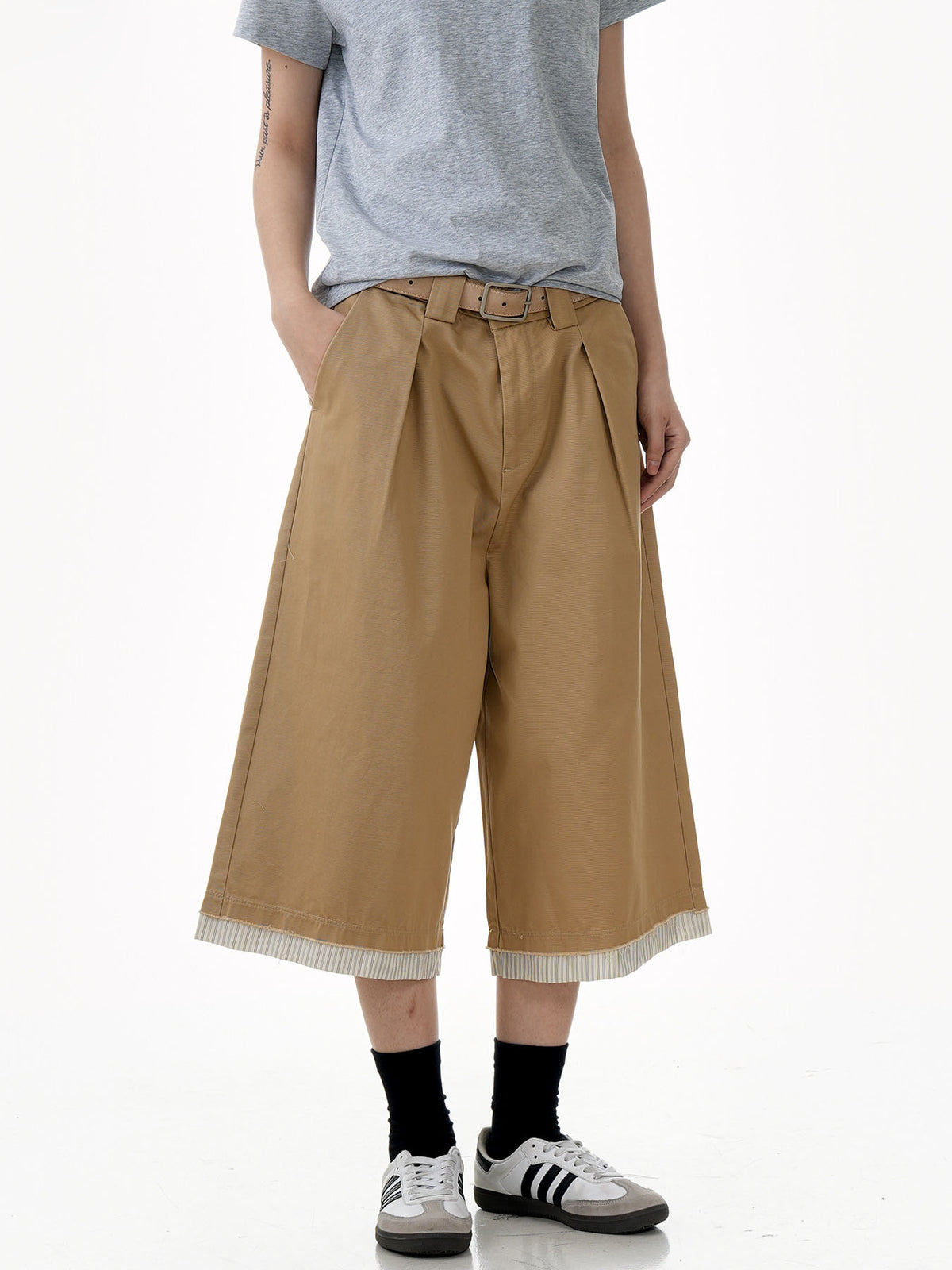 Raw Hem Patch Crop Shorts