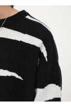 CZ Zebra Pattern Loose Sweater