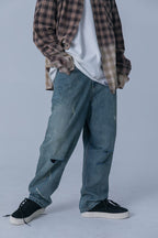 THINGY Distressed Washed Jeans