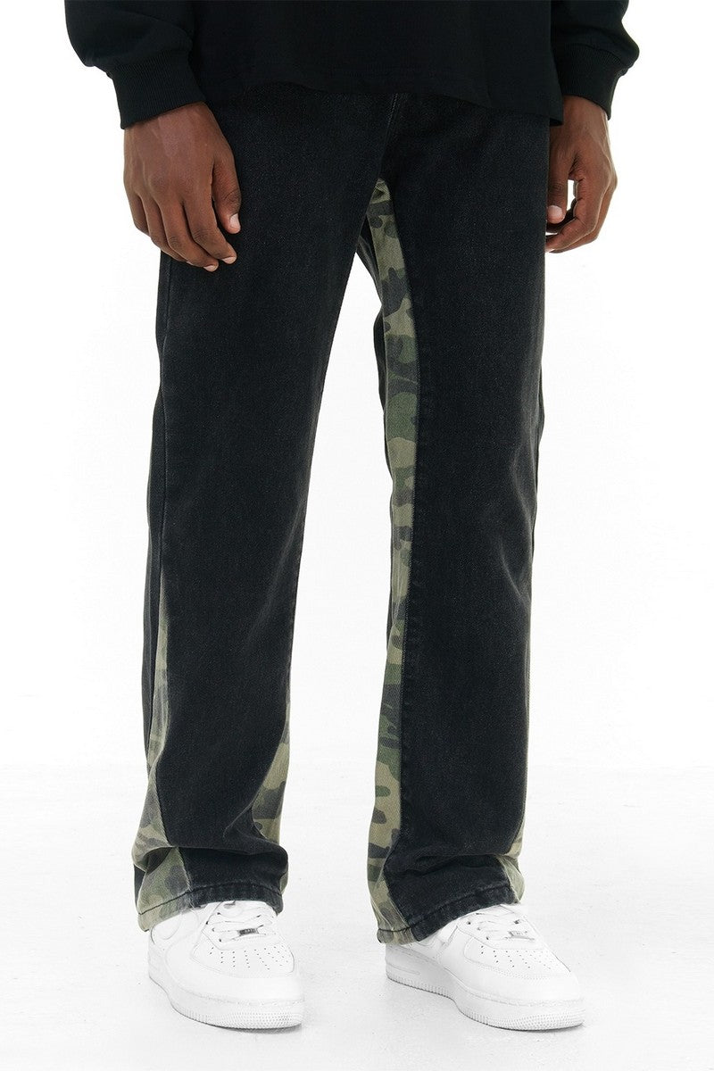 CZ Stitching Camo Flared Jeans