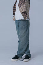 THINGY Distressed Washed Jeans