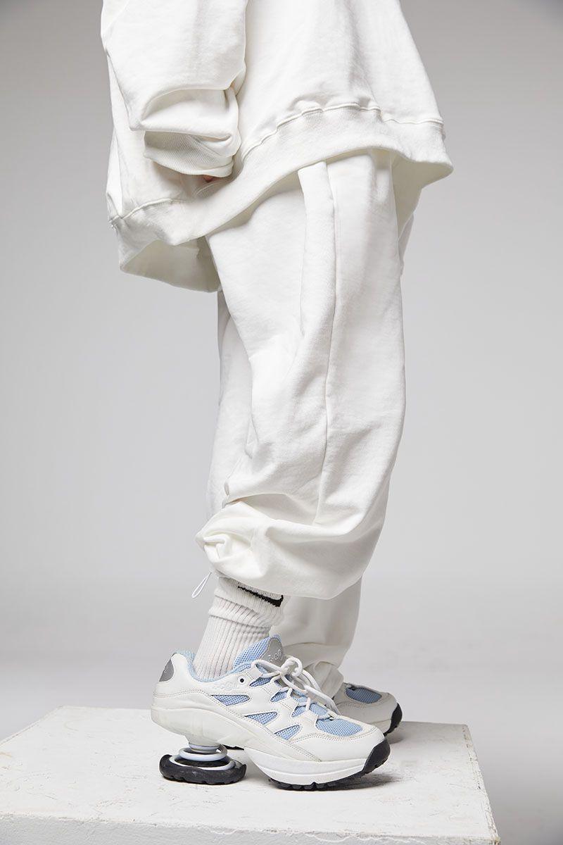 CZ White Loose Sweatpants