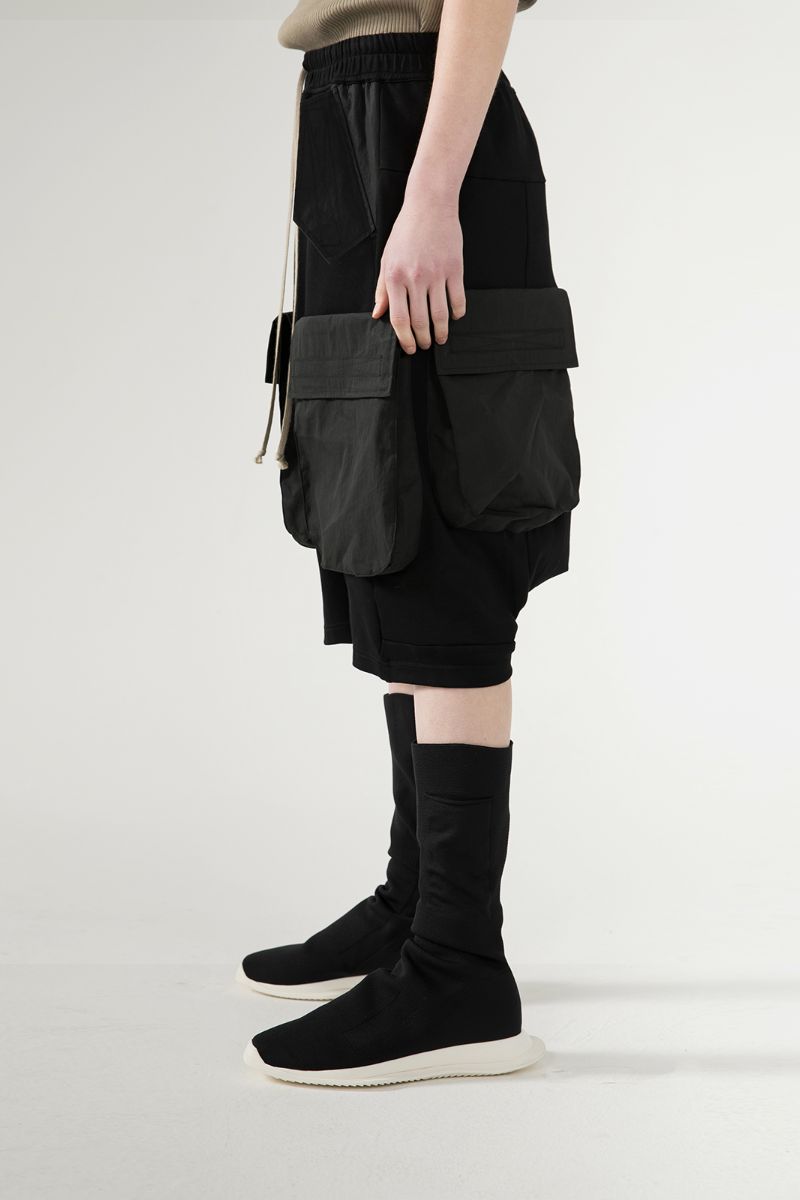 Unknown World Logo Drawstrings Shorts