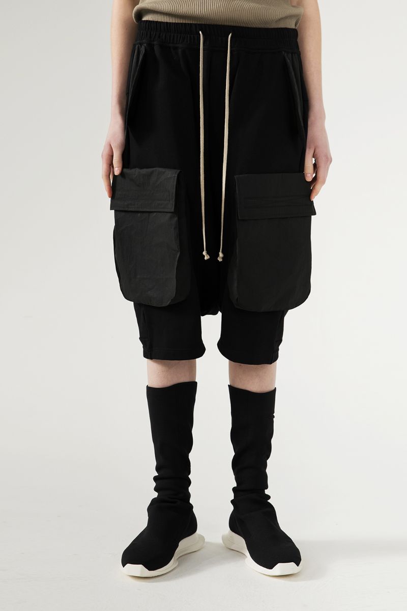 Unknown World Logo Drawstrings Shorts